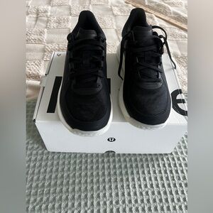 New in Box Black lululemon Strong Feel Training Shoe
Size 5